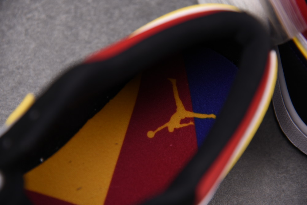 AIR JORDAN 1 LOW CJ9216-051